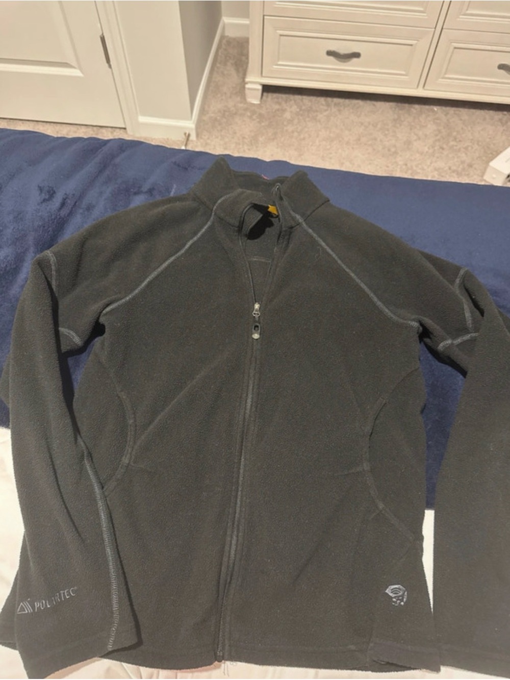 Mountain Hardwear Black Lightweight Full-Zip Womenโs Jacket